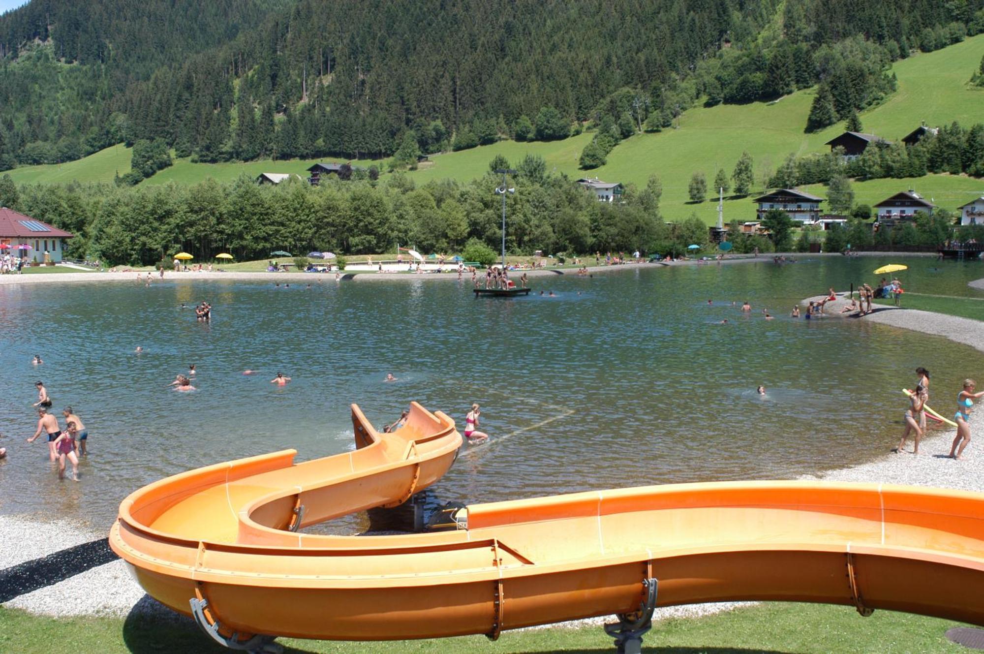 Haus Dachstein Schnitzer Hotel อีเบิน อิม พอนเกา ภายนอก รูปภาพ